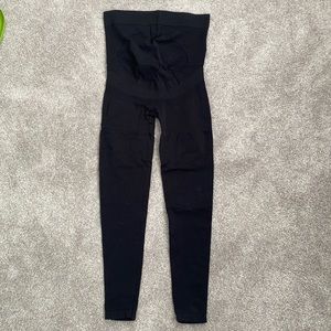 Blanqi size medium maternity leggings. Black
